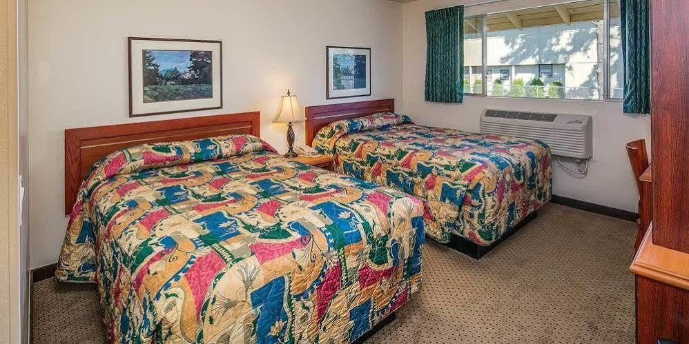 Coachman Inn Беллінгем Екстер'єр фото